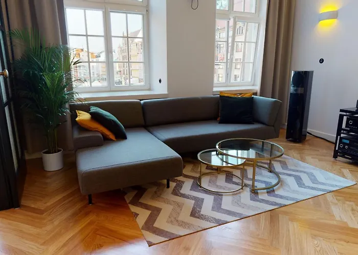 Market Square View 2 As R26 79 M2 Breslavia